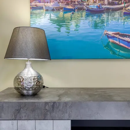 Seaview,beautiful 3br 2 Marsaskala