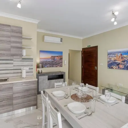 Seaview,beautiful 3br 2