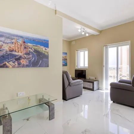 Seaview,beautiful 3br 2 Apartment