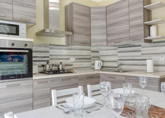 Apartment Seaview,beautiful 3br 2 Marsaskala