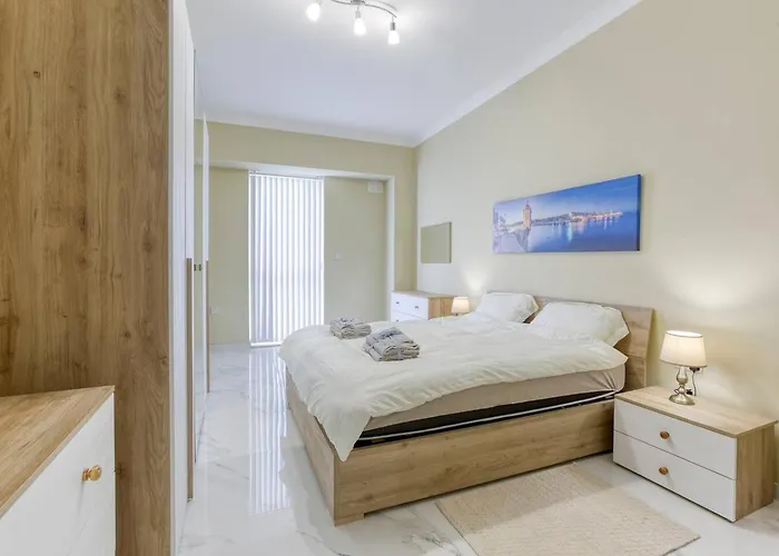 Seaview,beautiful 3br 2 Апартаменты Марсаскала