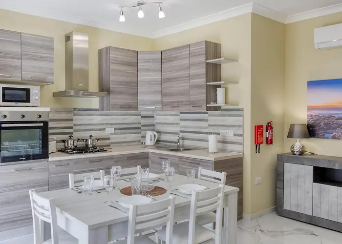 Apartment Seaview,beautiful 3br 2 Marsaskala