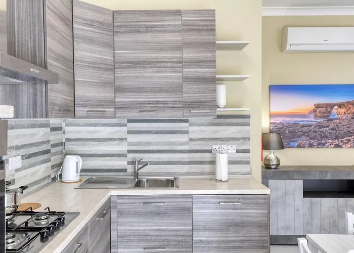 Seaview,beautiful 3br 2